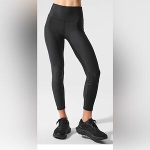 All 7/8 Airlift Leggings - Black